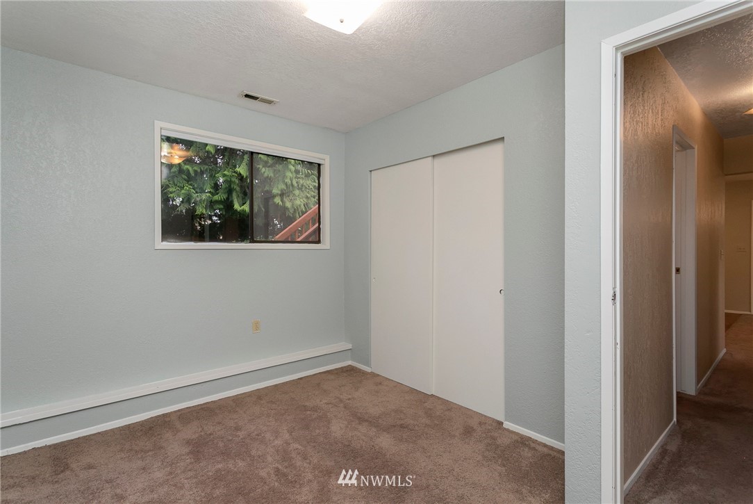 2412 171st Place Southeast Bothell, WA 98012 - Photo 18 of 23 Gallery Image 18