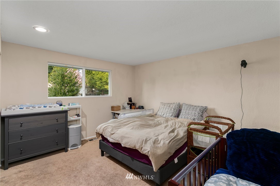 2412 171st Place Southeast Bothell, WA 98012 - Photo 10 of 23 Gallery Image 10
