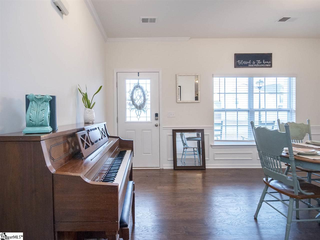202 Addlestone Circle Fountain Inn, SC 29644 - Photo 3 of 34 Gallery Image 3