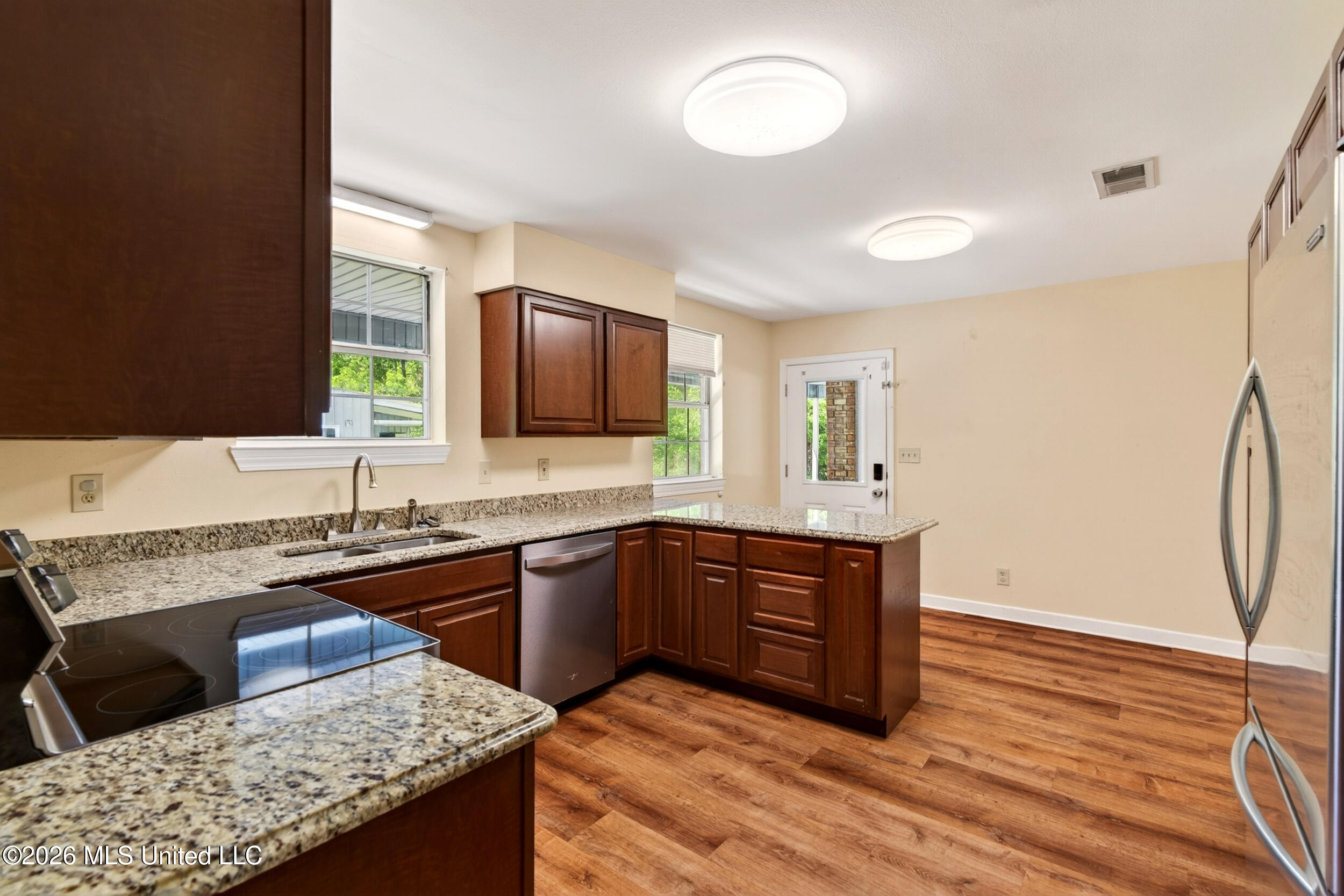 43 Alan Road Carriere, MS 39426 - Photo 16 of 51 24_kitchen1