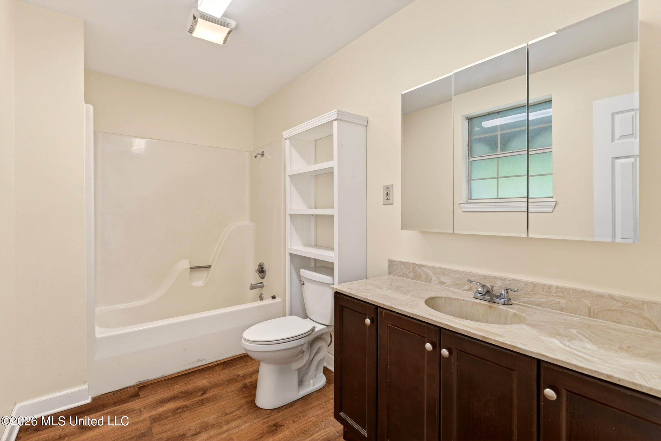 43 Alan Road Carriere, MS 39426 - Photo 31 of 51 40_masterbathroom