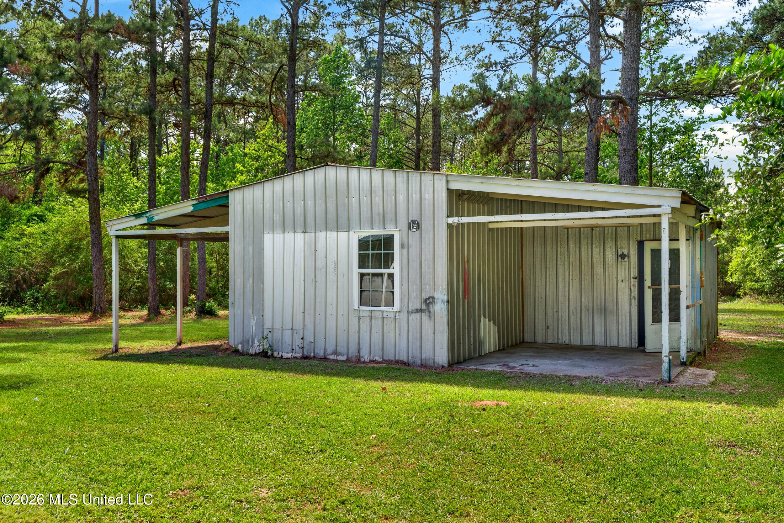 43 Alan Road Carriere, MS 39426 - Photo 39 of 51 48_shed1