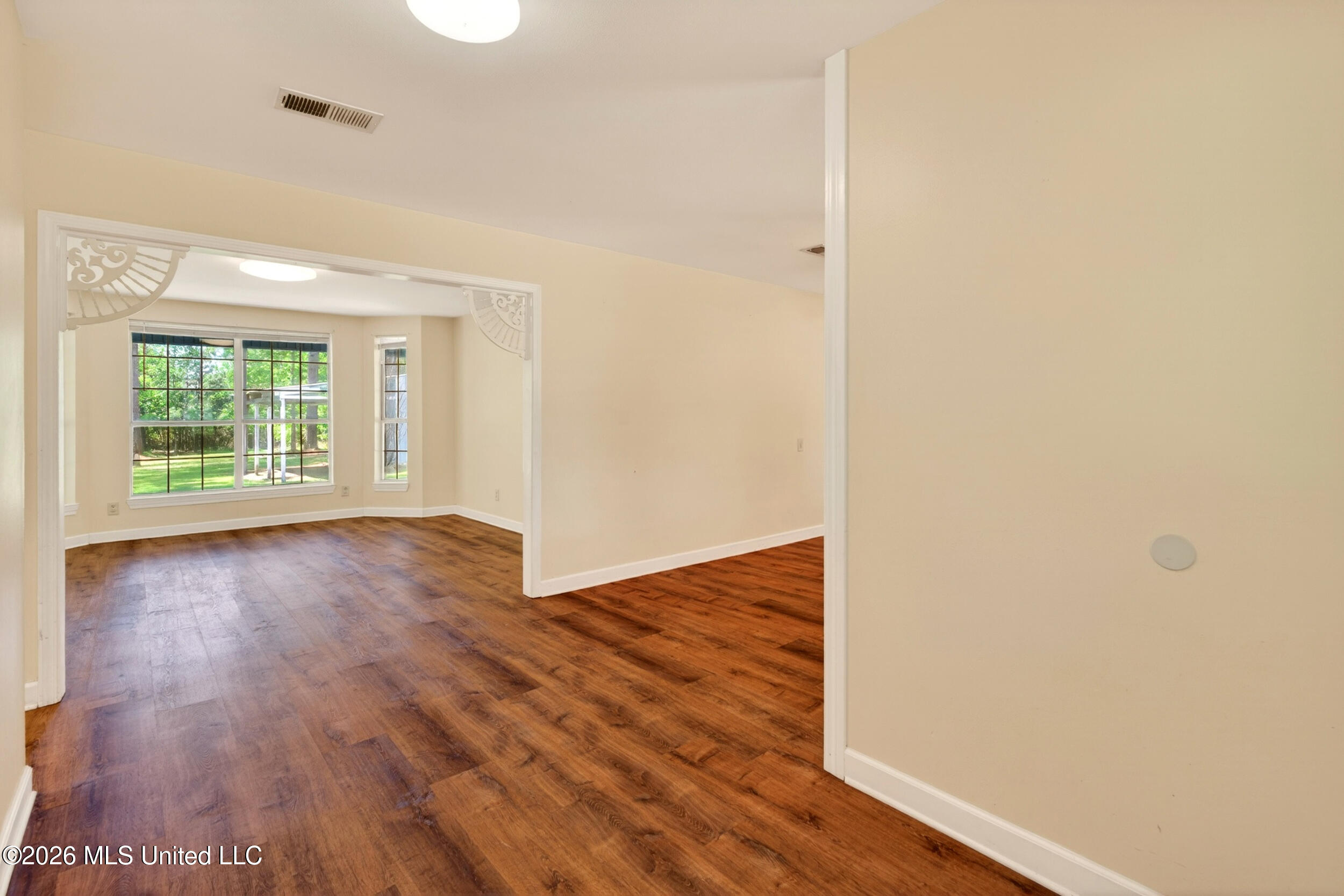 43 Alan Road Carriere, MS 39426 - Photo 9 of 51 16_entrance_diningroom