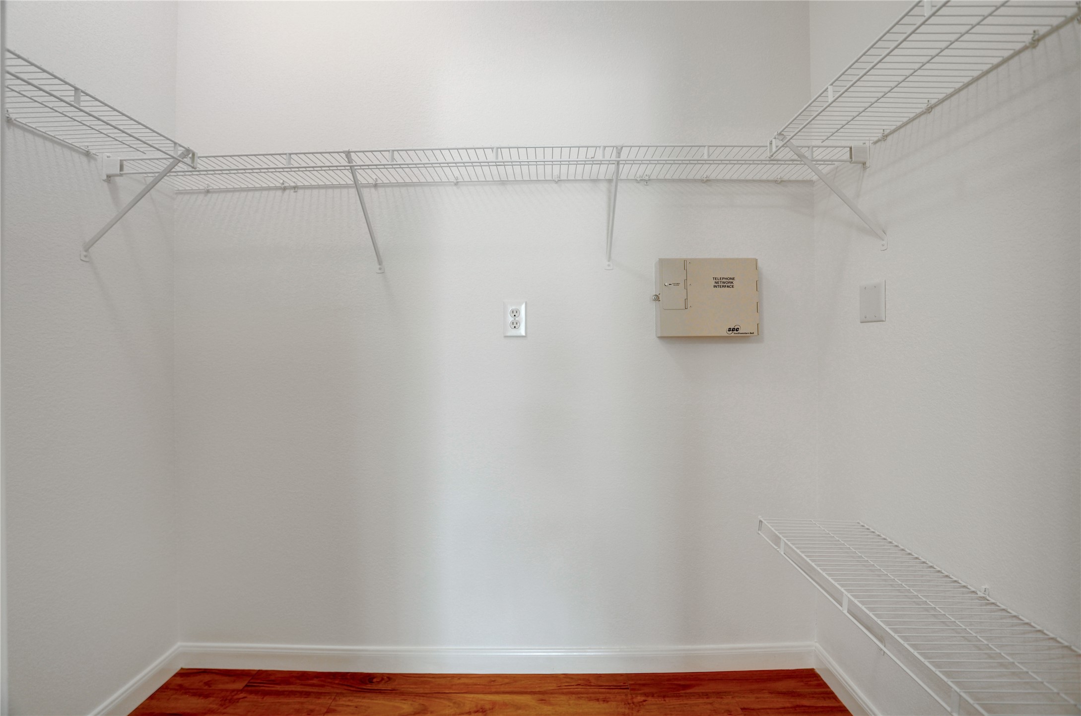 9200 Westheimer Road, Unit 1701 Houston, TX 77063 - Photo 16 of 23 The sought after walk-in closet is well-proportioned and offers lots of storage.