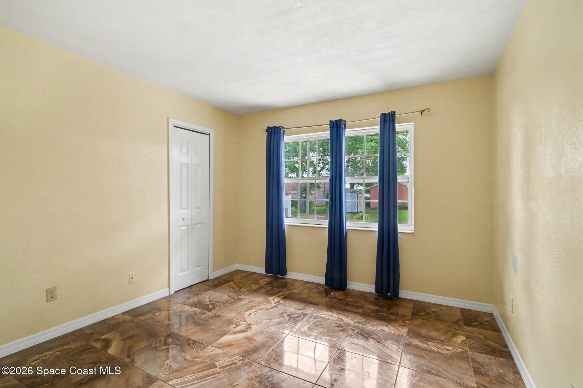 1855 Port View Avenue Deltona, FL 32738 - Photo 15 of 27 017_file_3717