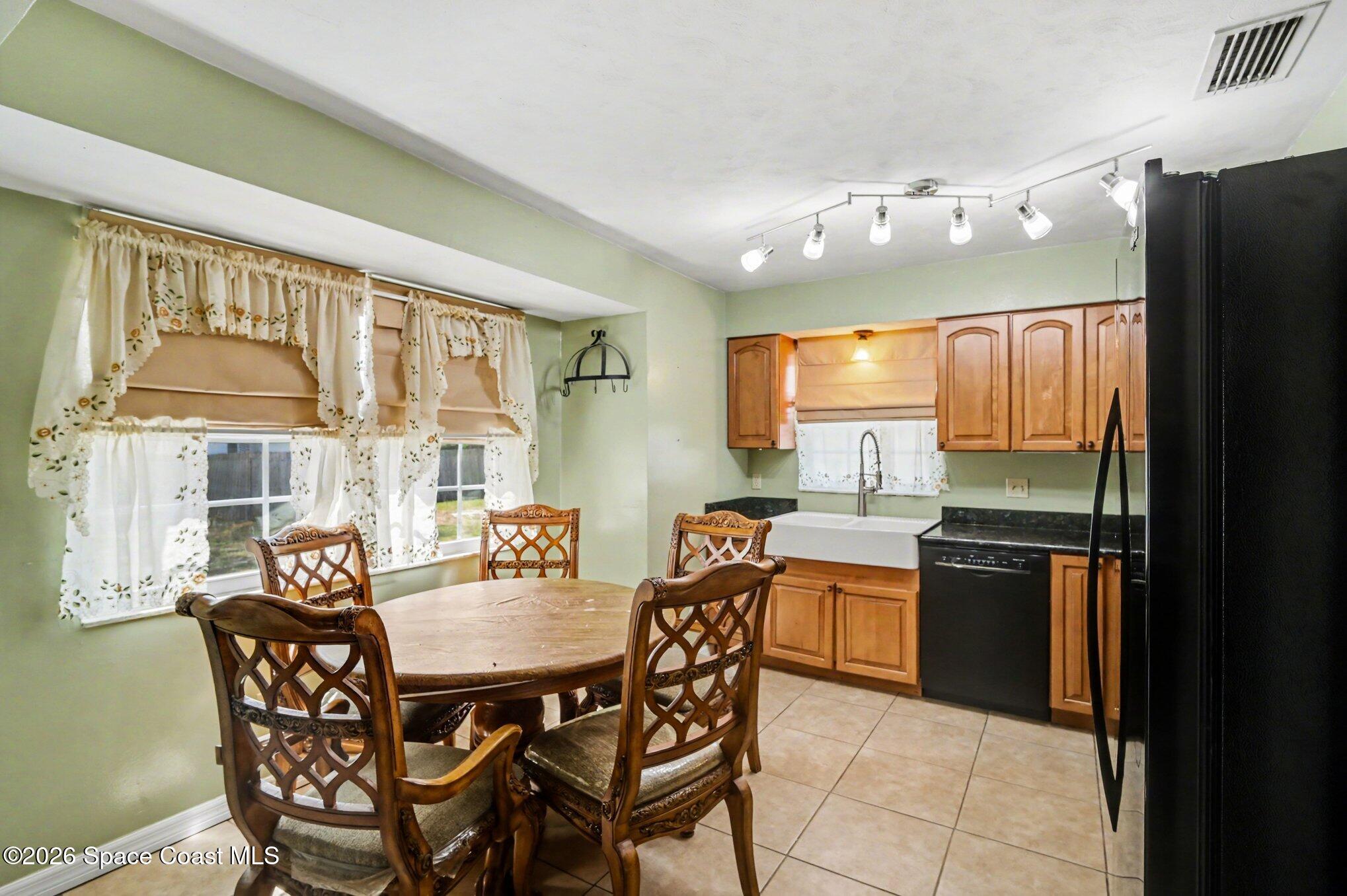 1855 Port View Avenue Deltona, FL 32738 - Photo 8 of 27 011_file_2792