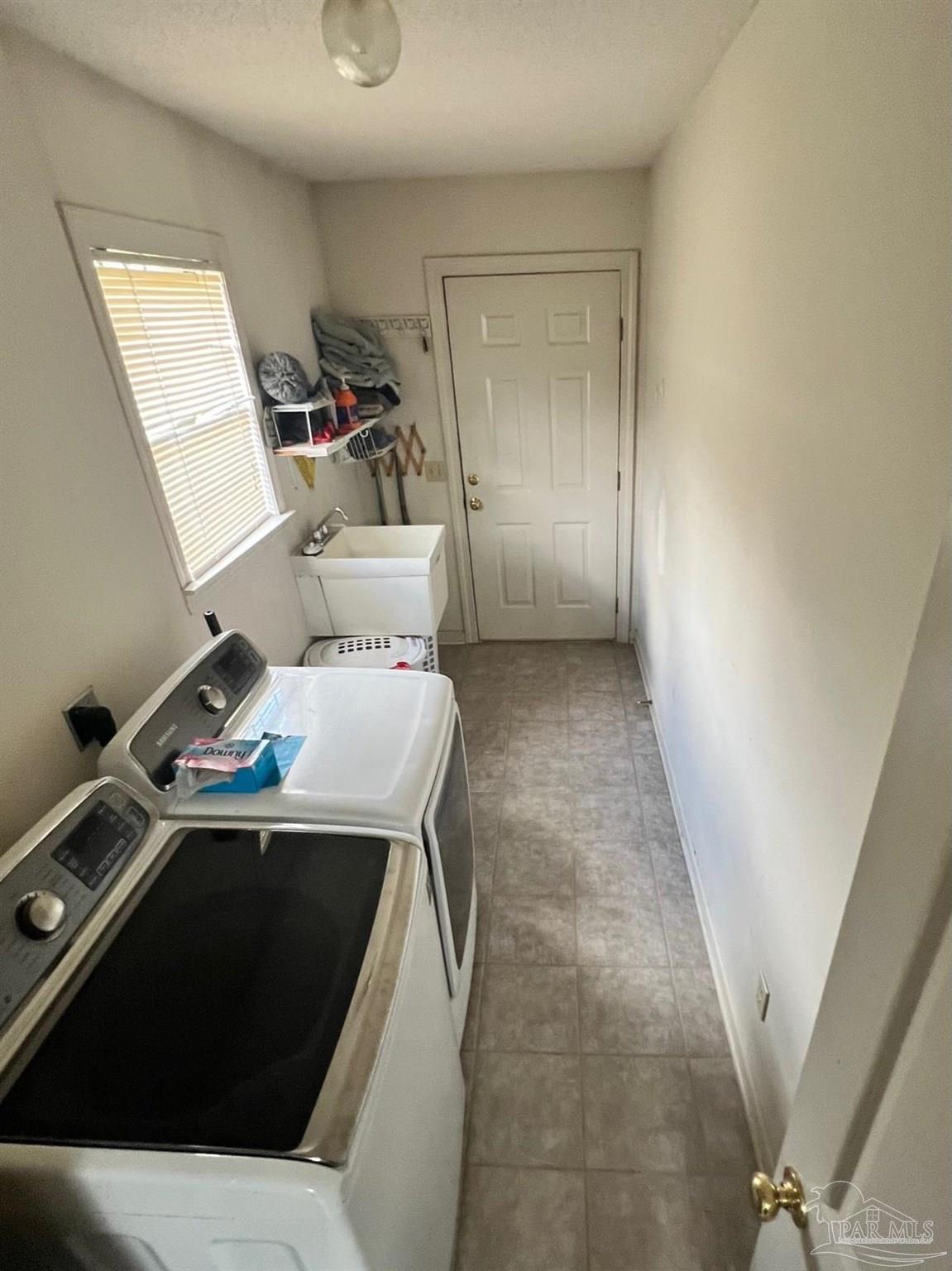 2442 Lawrence Cooley Road Milton, FL 32570 - Photo 10 of 48