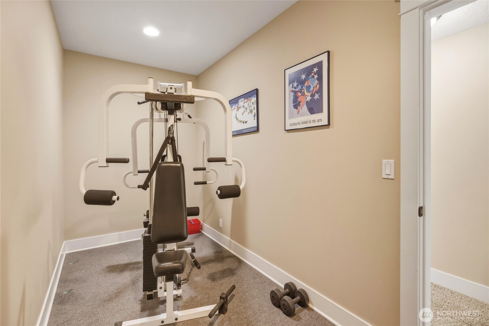 167 Rawhide Road Walla Walla, WA 99362 - Photo 30 of 40 a room with gym equipment
