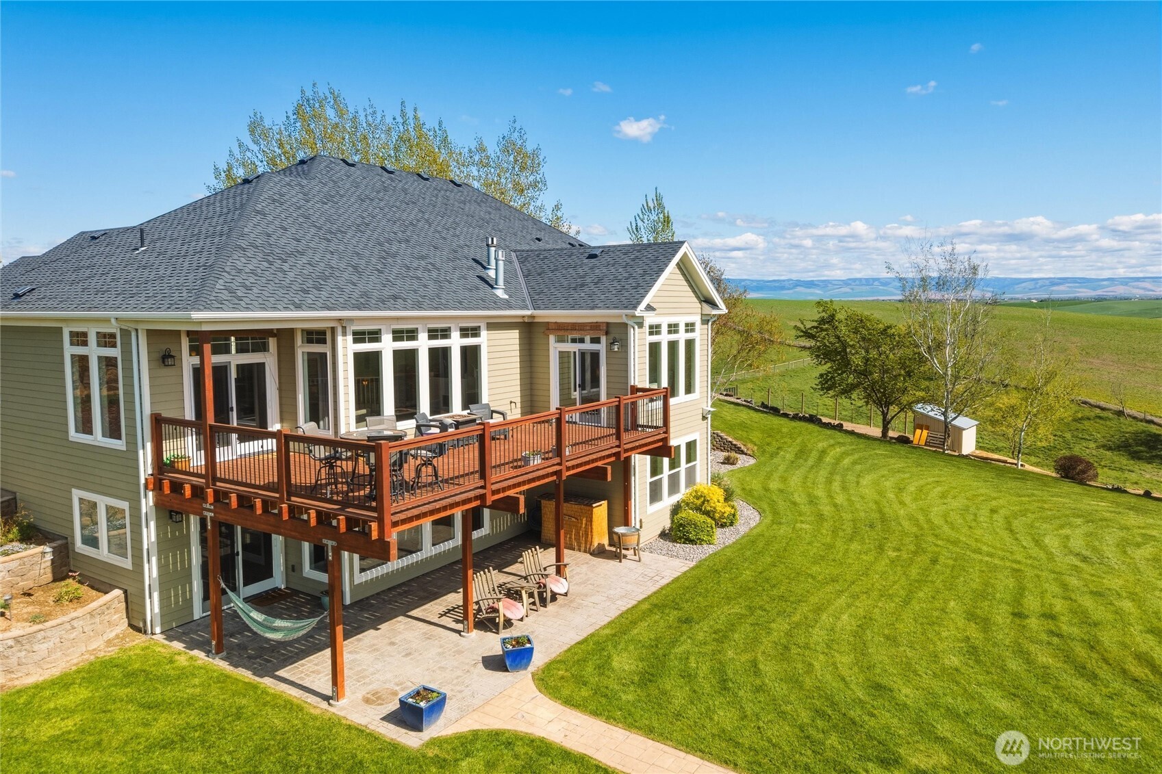 167 Rawhide Road Walla Walla, WA 99362 - Photo 36 of 40 a view of a house with a ocean view