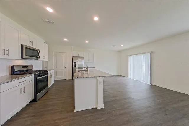 $2,045 | 31981 Katelin Circle, Leesburg, FL 34748