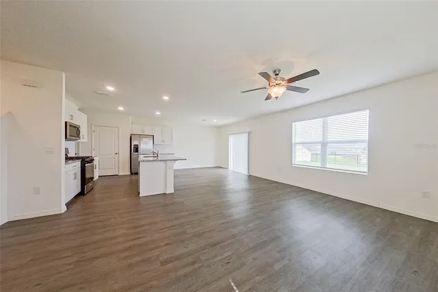 $2,045 | 31981 Katelin Circle, Leesburg, FL 34748