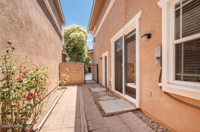 $3,200 | 38133 Mendocino Way, Palmdale, CA 93550