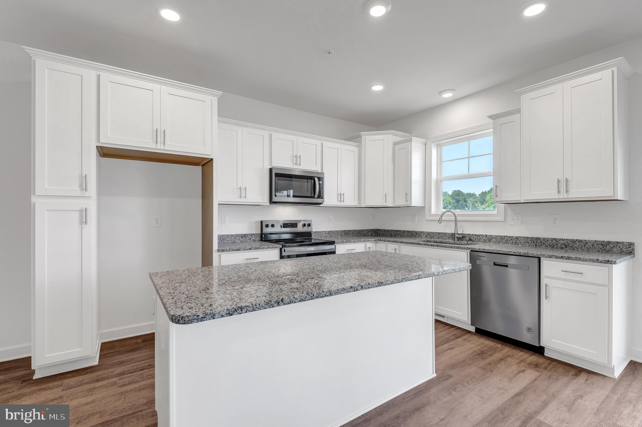 216 Ridgeview Lane Hanover, PA 17331 - Photo 4 of 17