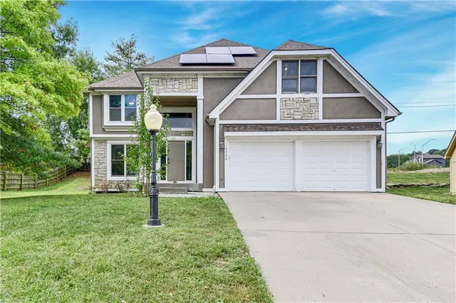 $410,000 | 6700 North Charleston Drive, Kansas City, MO 64119