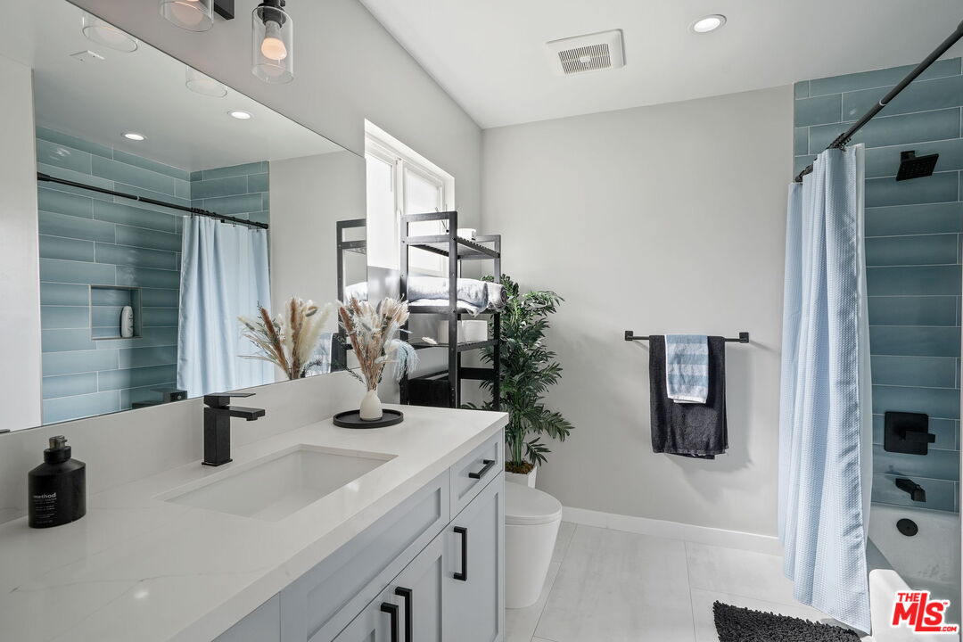 2705 182nd Place Redondo Beach, CA 90278 - Photo 12 of 13