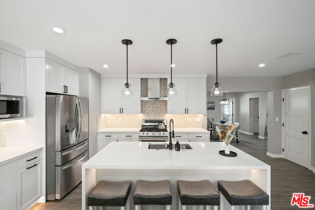 2705 182nd Place Redondo Beach, CA 90278 - Photo 5 of 13