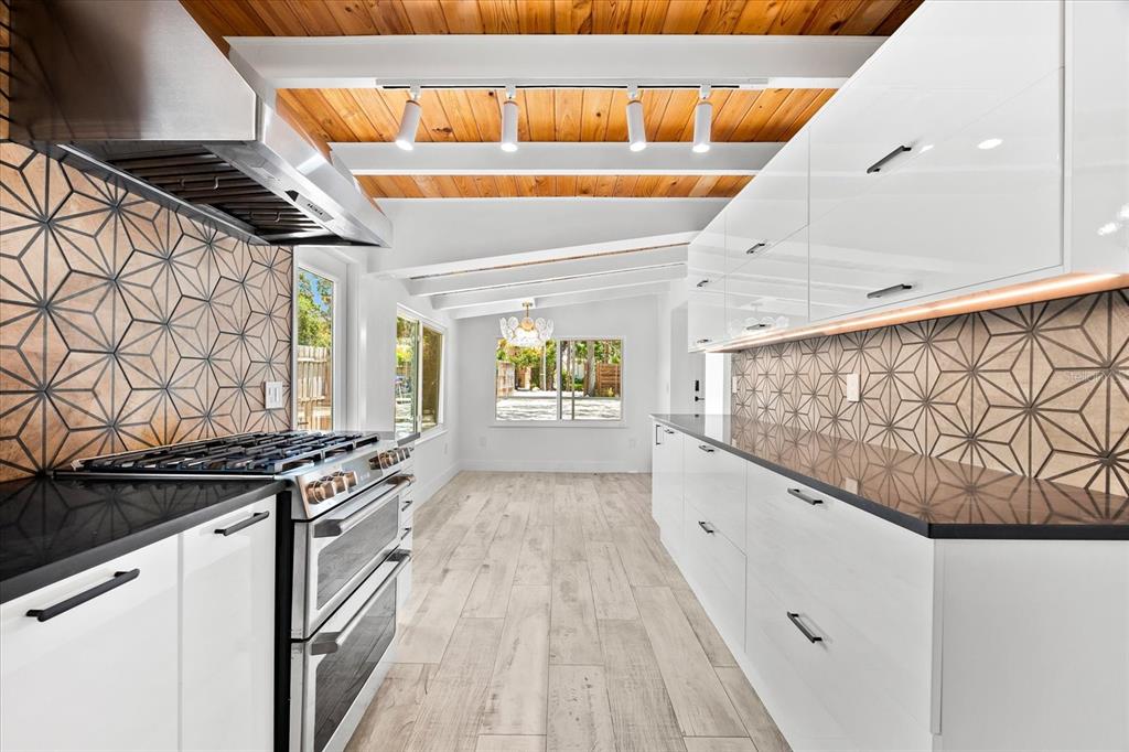 8234 Midnight Pass Road Sarasota, FL 34242 - Photo 11 of 98