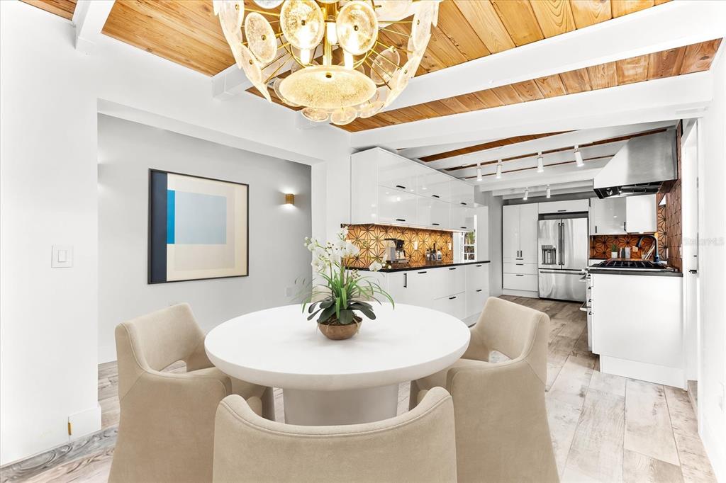 8234 Midnight Pass Road Sarasota, FL 34242 - Photo 12 of 98