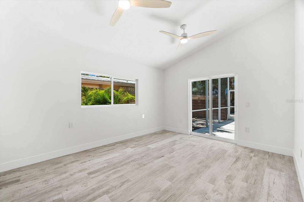 8234 Midnight Pass Road Sarasota, FL 34242 - Photo 18 of 98