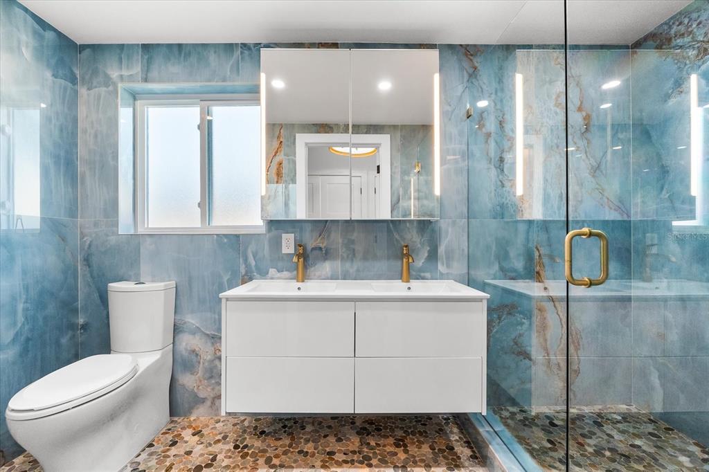 8234 Midnight Pass Road Sarasota, FL 34242 - Photo 20 of 98