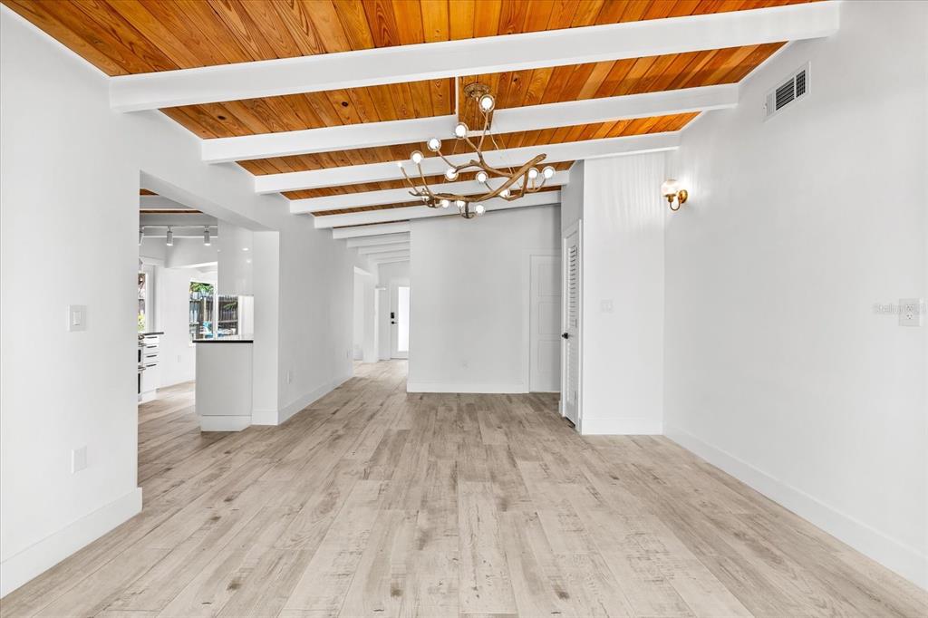 8234 Midnight Pass Road Sarasota, FL 34242 - Photo 28 of 98