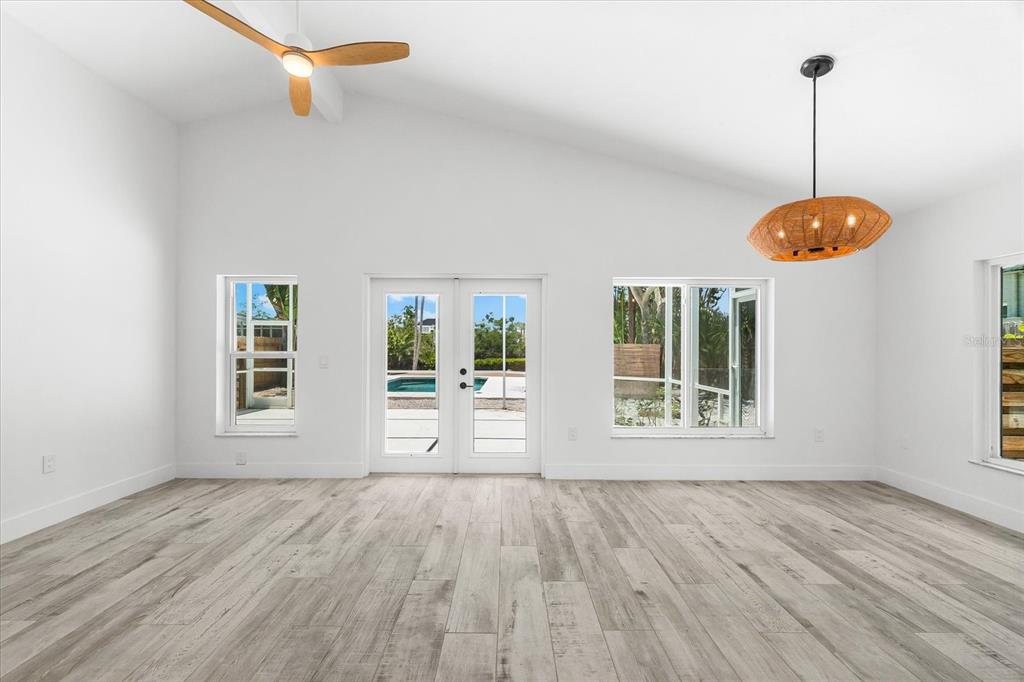 8234 Midnight Pass Road Sarasota, FL 34242 - Photo 31 of 98