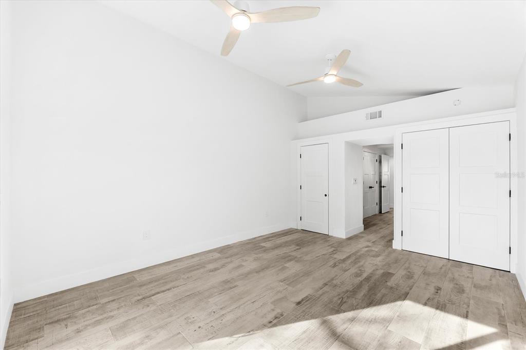 8234 Midnight Pass Road Sarasota, FL 34242 - Photo 41 of 98