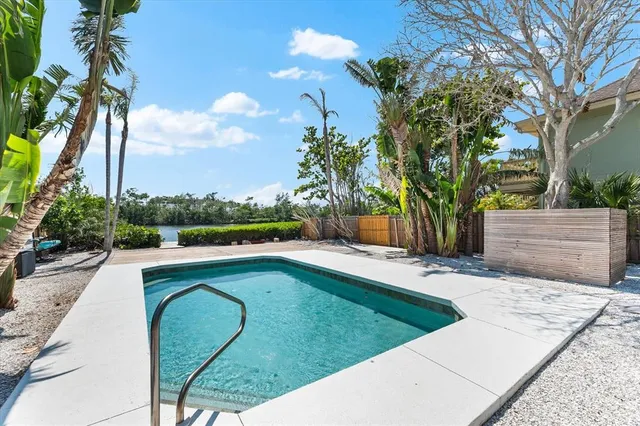 $1,100,000 | 8234 Midnight Pass Road, Sarasota, FL 34242