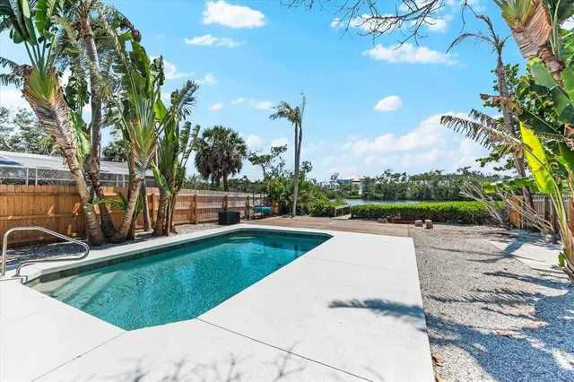 $1,100,000 | 8234 Midnight Pass Road, Sarasota, FL 34242
