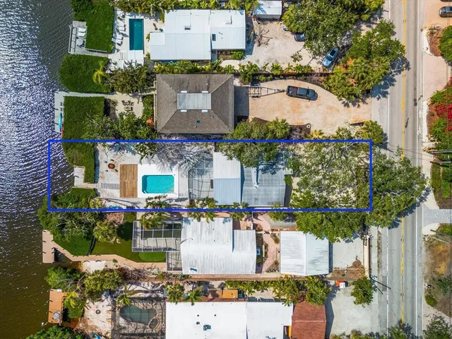 $1,100,000 | 8234 Midnight Pass Road, Sarasota, FL 34242