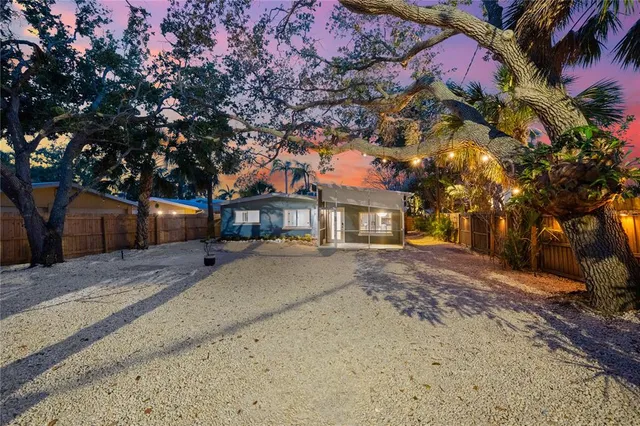 $1,100,000 | 8234 Midnight Pass Road, Sarasota, FL 34242