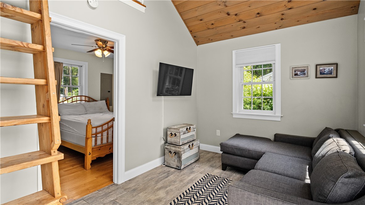 110 Vine Street Coventry, RI 02816 - Photo 12 of 21