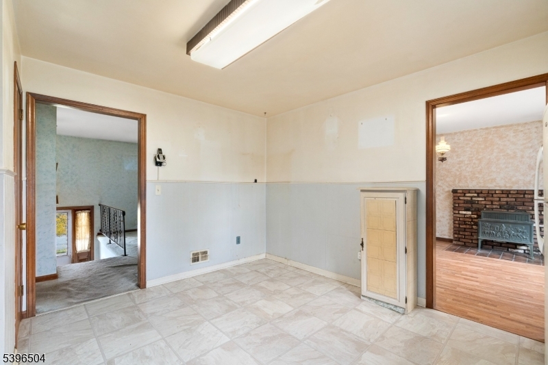 10 Red Oak Way Bridgewater, NJ 08807 - Photo 9 of 30