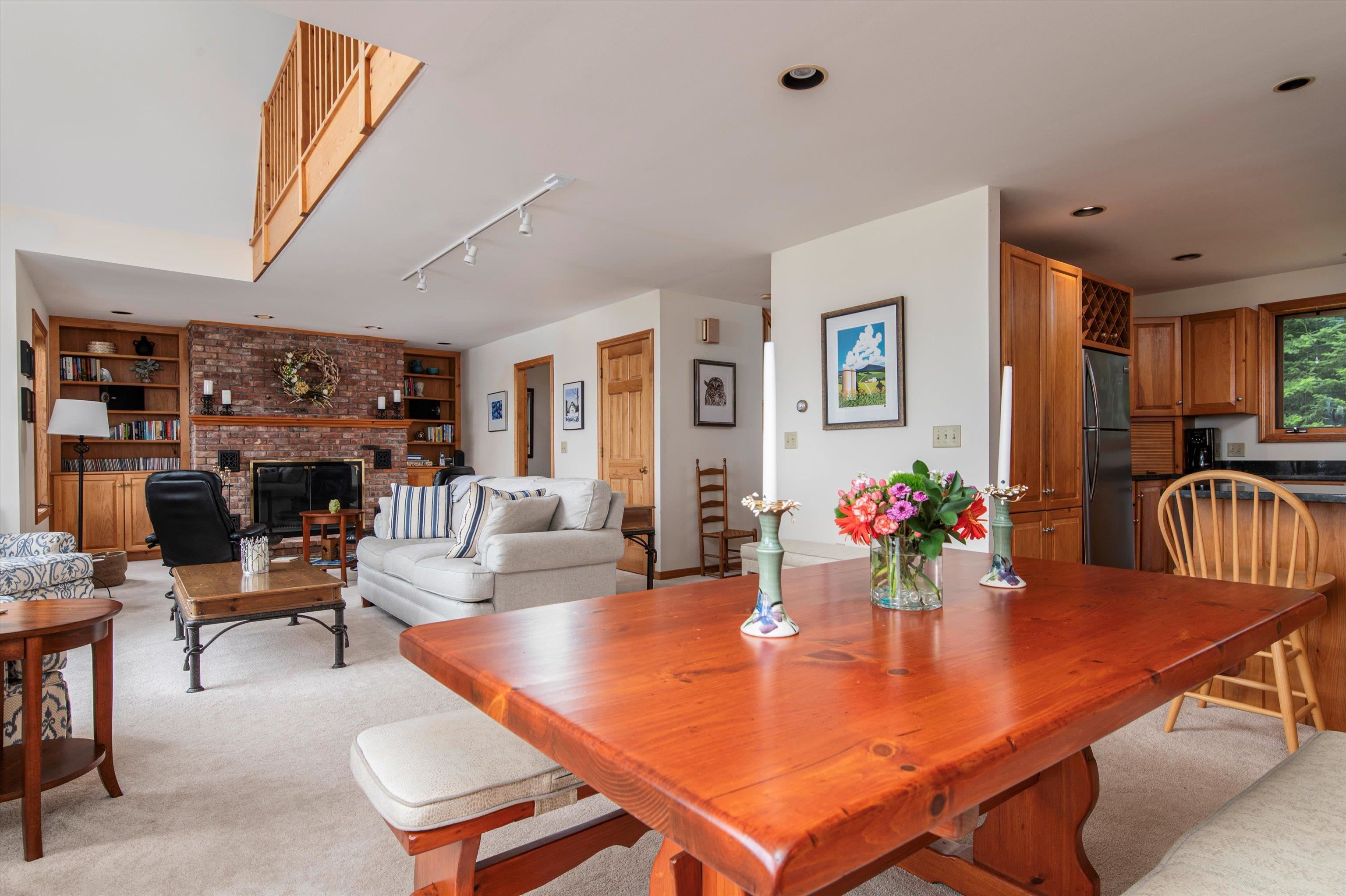 172 Bear Hill Road Ludlow, VT 05149 - Photo 4 of 40