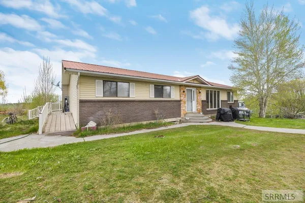 $2,100 | 4671 North 495 West, Rexburg, ID 83440