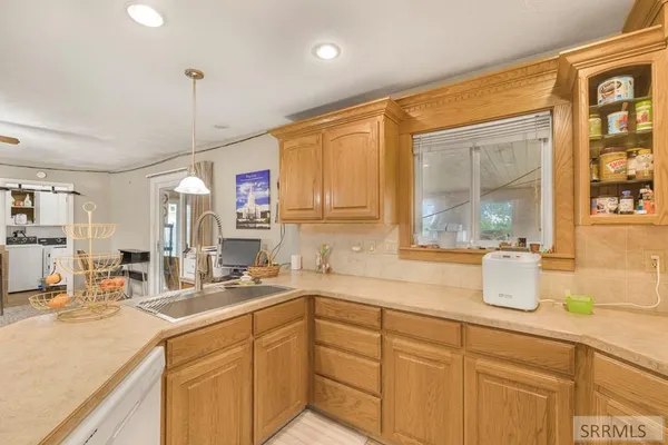 $2,100 | 4671 North 495 West, Rexburg, ID 83440