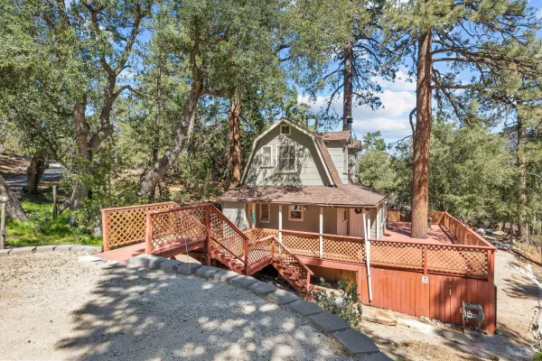 $449,000 | 52910 Cedar Drive, Idyllwild, CA 92549