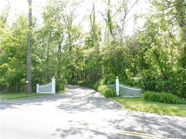 540 Chicken Valley Road Locust Valley, NY 11560 - Photo 1 of 1 Entrance to Property