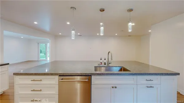 $2,595,000 | 3119 Mesa Verde Drive, Burbank, CA 91504