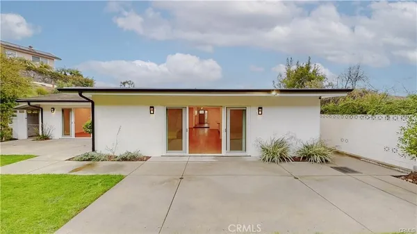 $2,595,000 | 3119 Mesa Verde Drive, Burbank, CA 91504