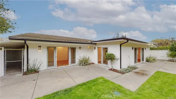 $2,595,000 | 3119 Mesa Verde Drive, Burbank, CA 91504