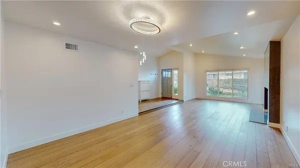 $2,595,000 | 3119 Mesa Verde Drive, Burbank, CA 91504