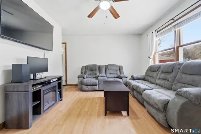 $350,000 | 80 Hanover Road, Canterbury, CT 06331