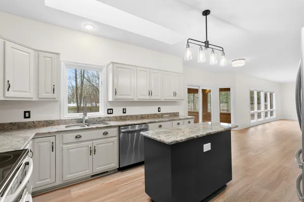 $600,000 | 5363 Four Seasons Drive, Kalamazoo, MI 49009