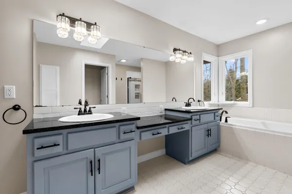 $600,000 | 5363 Four Seasons Drive, Kalamazoo, MI 49009