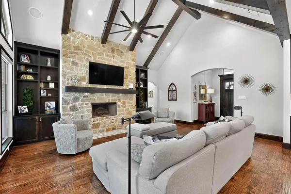 $849,900 | 6421 Jasper Circle, Midlothian, TX 76065