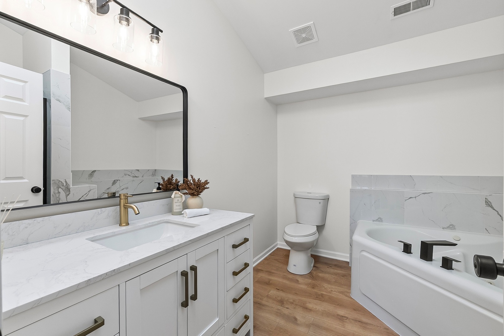 2220 Waterleaf Court, Unit 204 Naperville, IL 60564 - Photo 17 of 29