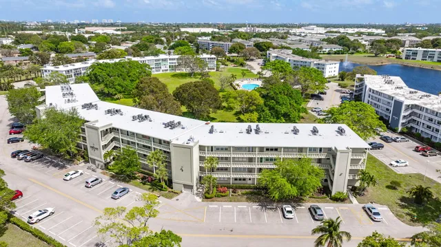 $110,000 | 3028 Berkshire East, Deerfield Beach, FL 33442