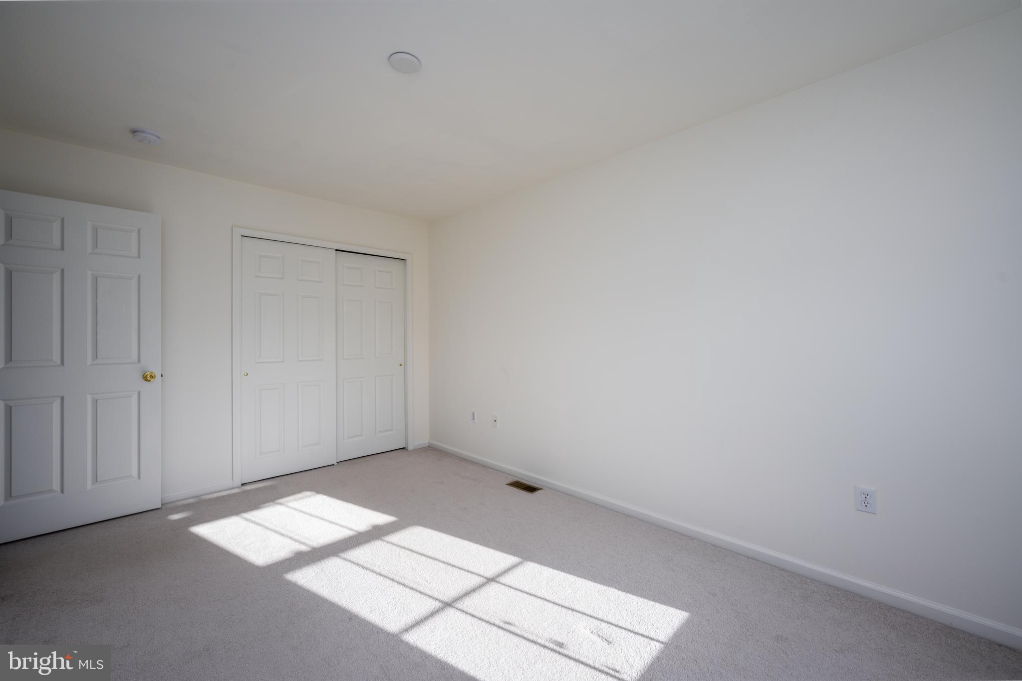 249 Concord Place Pennington, NJ 08534 - Photo 16 of 22 a view of room