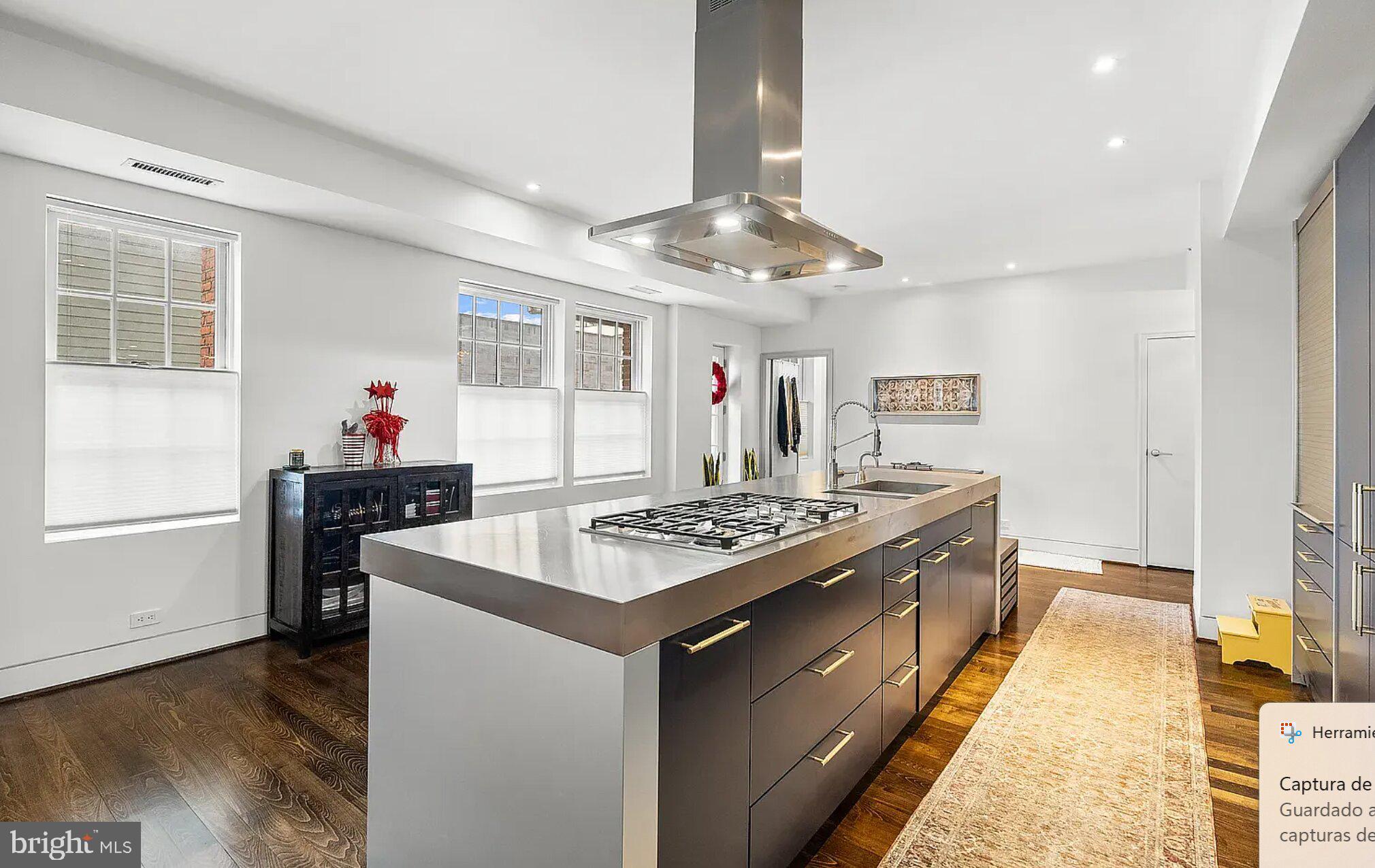1124 10th Street Northwest, Unit 5 Washington, DC 20001 - Photo 4 of 27